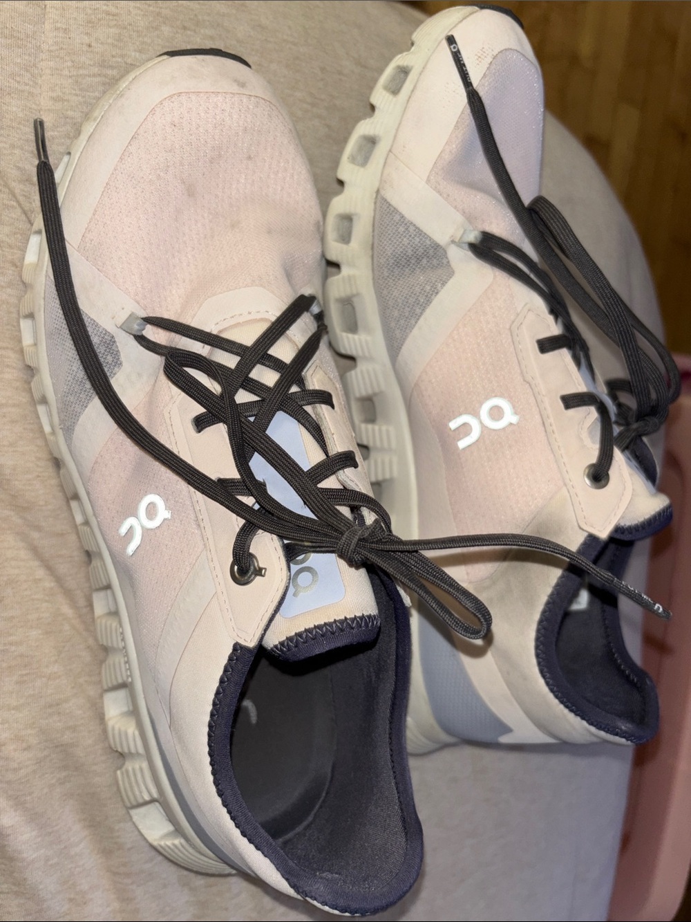 ON Wmns Cloud X 3 AD 'Shell Heather' 

Light Pink